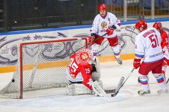 Открытая тренировка российской сборной Легенд мирового хоккея