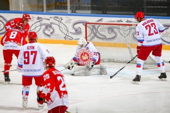 Открытая тренировка российской сборной Легенд мирового хоккея