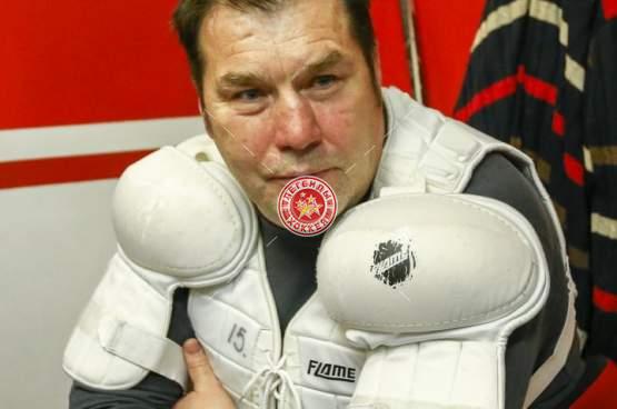 Предновогодний матч с ХК Град